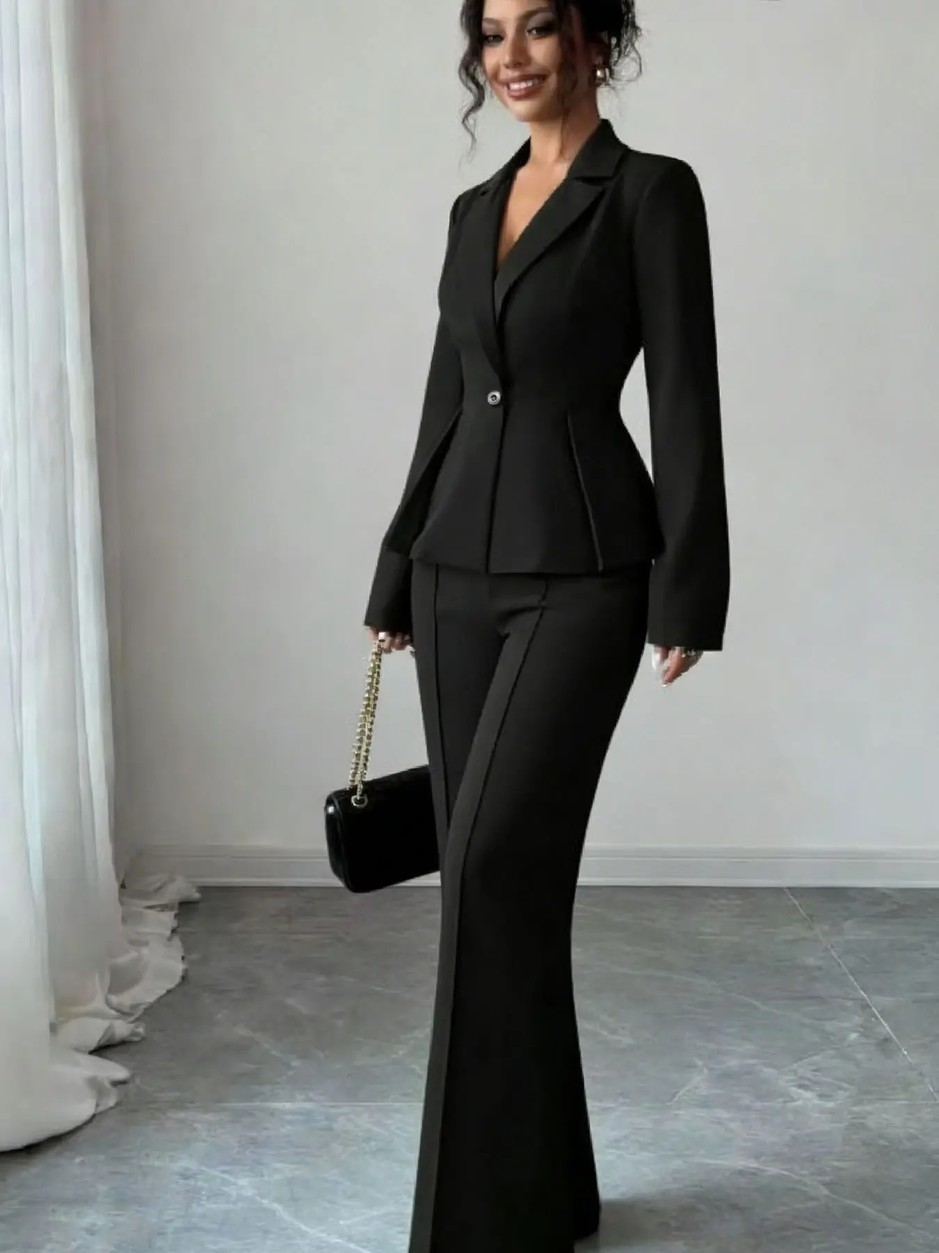 Women's two-piece black lapel Collared multi-button waist-cinching ruffled hem blazer and high-waisted leg-lengthening suit pants set, fashionable, Elegant, Chic and versatisuitable for all seasons, daily wear, events, and other occasions.