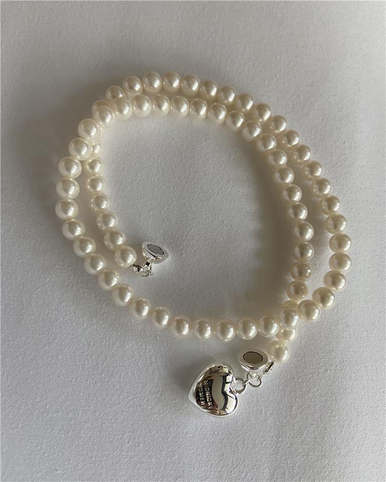 Trendy INS Heart Pendant Luxury Clavicle Necklace, Minimalist High-Grade Jewelry, Pearl Magnetic Clasp 3D Love Heart Necklace