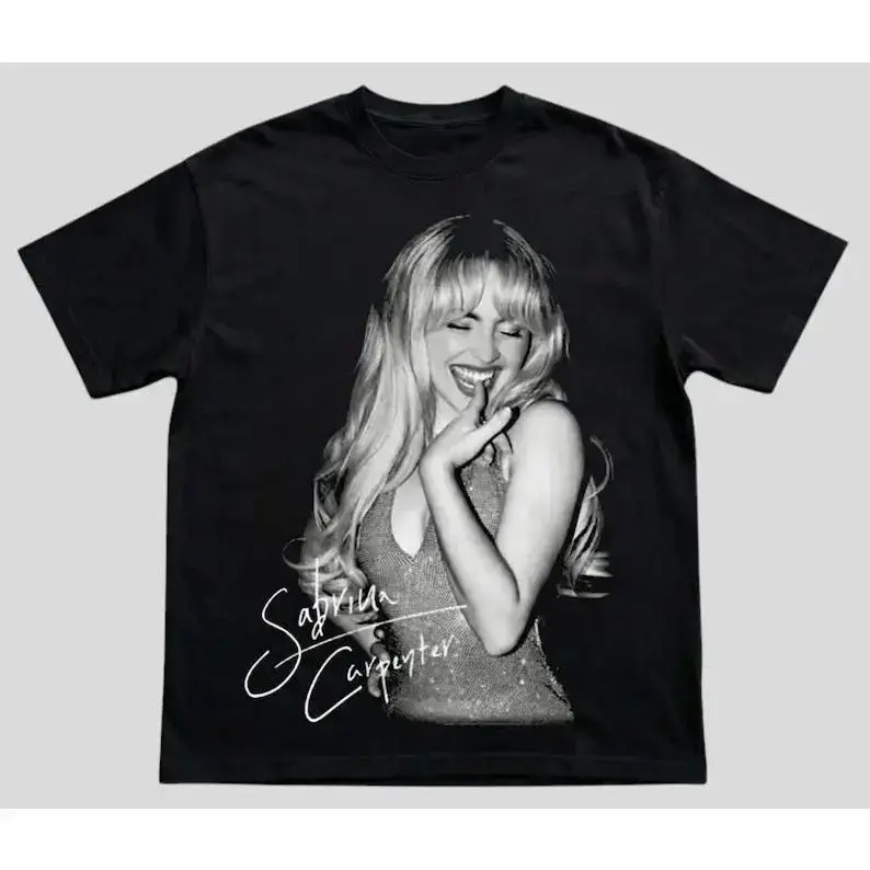 Sabrina Carpenter Bershka 公式Tシャツ XS bershka sabrina carpenter - TikTok Shop