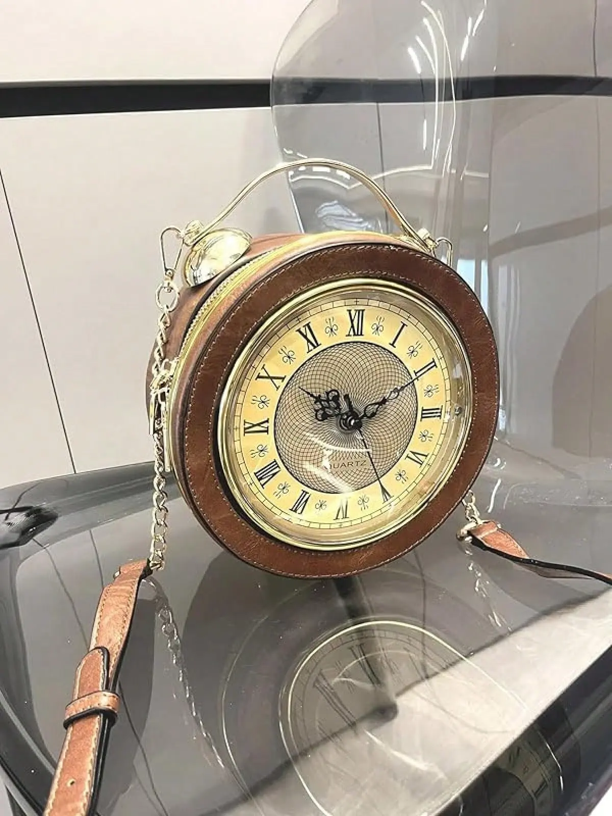 Women's Classic Retro Circular Clock-Shaped Purse - Casual Crossbody Bags, Fashionable Daily Crossbody, Detachable Strap, Working Clock, Steampunk Unique Novelty Handbag Messenger Shoulder Bag, Circular Shape, Ticking Sound, Zipper