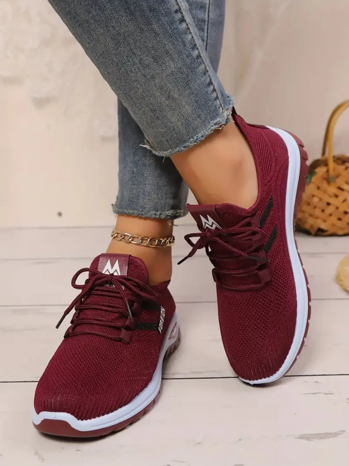 Spring Summer New Women's Breathable Mesh Sports Shoes, Low Top Sneakers, Soft Sole Comfortable Casual Sneakers, Lace Up Sneakers, Trendy Walking Sneaker, Lightweight Versatile Daily Wear, Lifestyle Sneakers, Soft Soled Sneakers, Sneakers Fashion Footwear