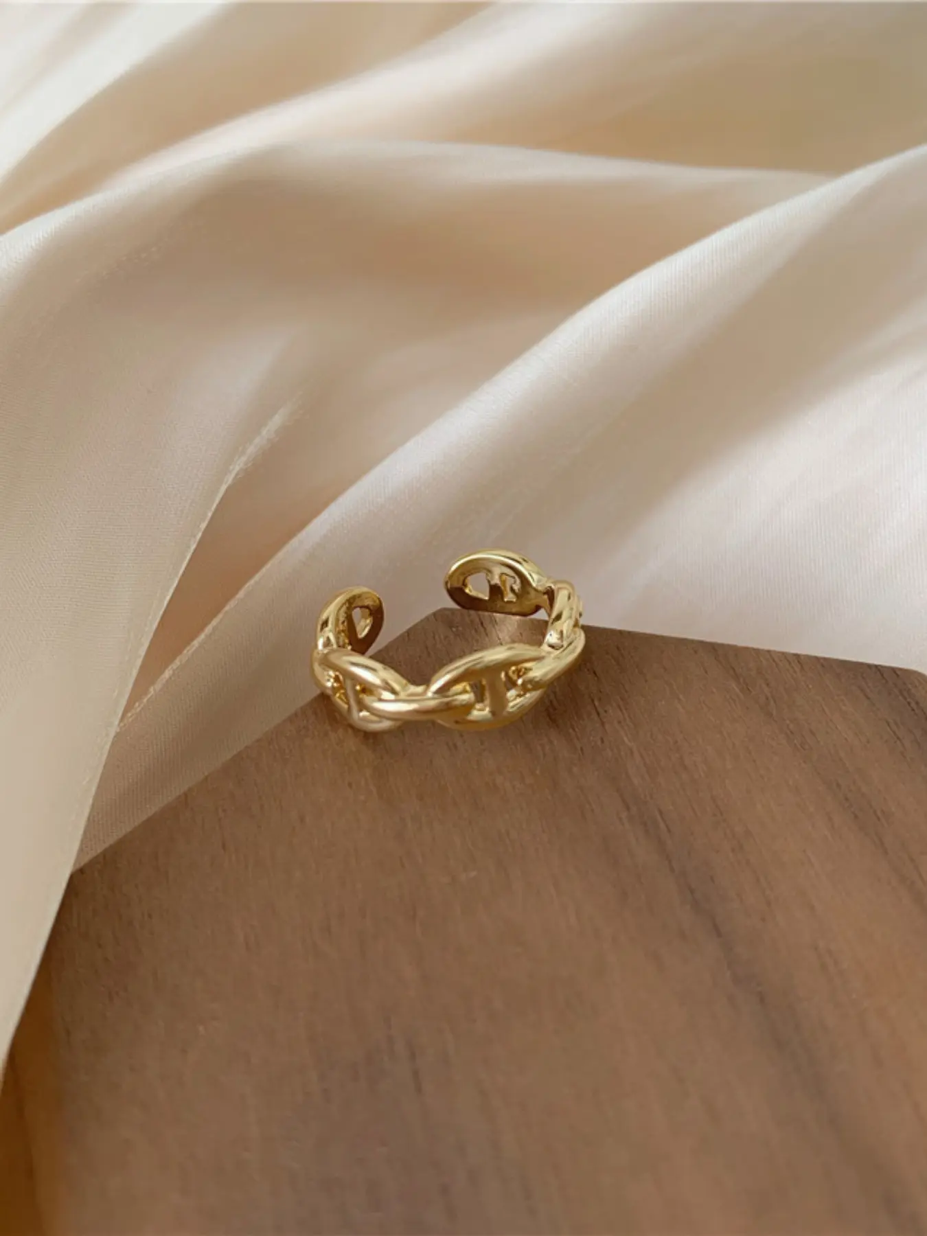 Adjustable Chain Twisted Ring, Vintage Style Open Design, Unisex Fashion Accessory, Perfect for Parties and Festivals, Adjustable Openwork Rings, Unique Rings, Beautiful Rings