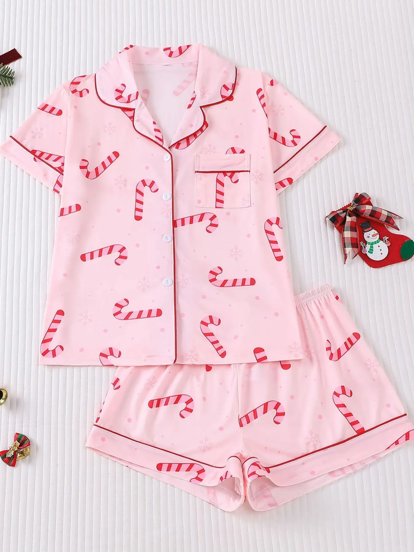 Women's Christmas Two-Piece Pajama Set, Casual Fitted Short Sleeve Shorts, Soft Comfortable Home Wear, Loungewear, Nightwear, Perfect Gift for Friends
