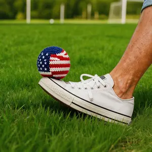 Independence Day USA Flag Dirt Bag Hacky Sack Hand Knitted Cotton Foot Bag Fidget Toy Outdoor Party Game Stress Relief Juggling Ball For Teens Adults Beach Camping TikTok Viral Gift