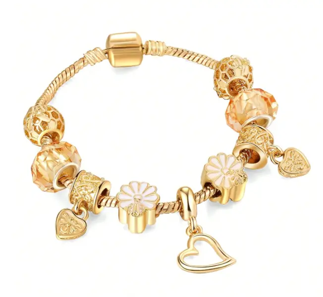 Betsy's Boutique Gold-Plated Heart Charm Bracelet Unisex Elegant Daily Wear Jewelry Gift