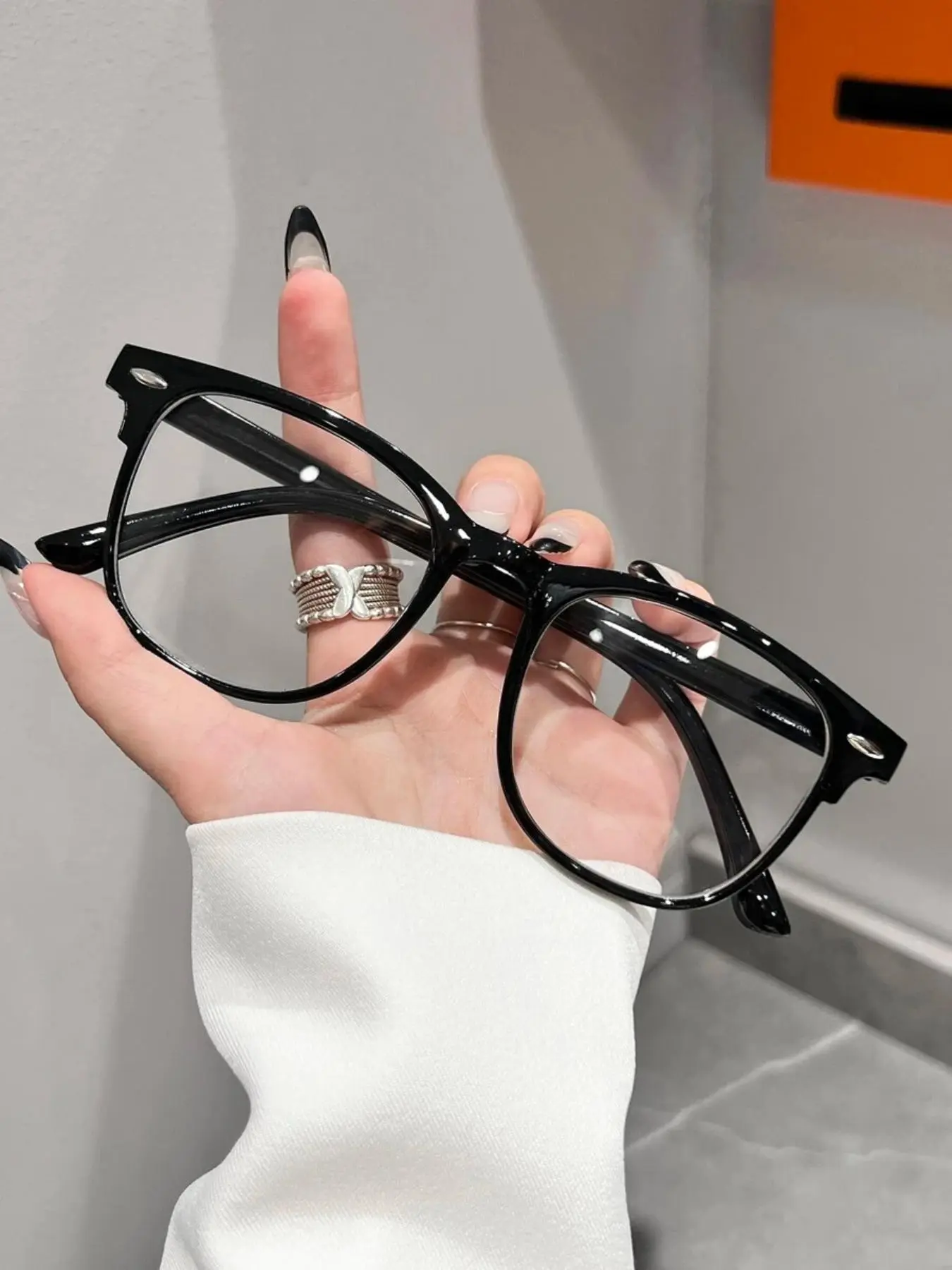 Minimalist Anti-blue Light Eyeglasses for Everyday Use, Basic Full Rim Eyeglasses for Women & Men, Fashion All-match Accessories for Daily Life, Classic Fashion Glasses