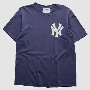 New York Yankees Delta 2000s T-Shirt - Navy - M
