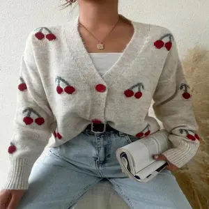 Women’s cherry-pattern button-front knitted long-sleeve cardigan; casual yet elegant long-sleeve sweater cardigan for autumn and winter; knitwear for everyday wear; women’s cardigan; cardigan; womenswear; knitwear; chic fitted V-neck multicolor top