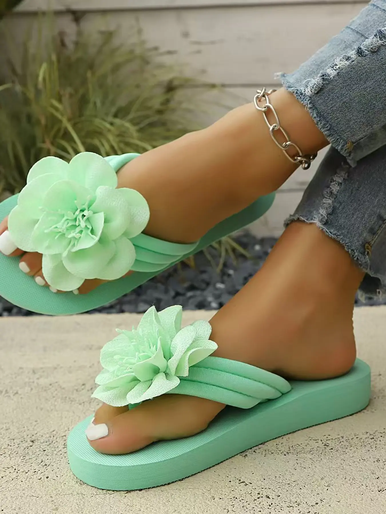 Women's Casual Beach Vacation Sandals, Soft Sole Flip Flops, Fashion Floral Decoration, Non-Slip, Essential for Beach Trips, Summer, Slipper, Flipflop, Slide, Casual Slides, Summer Outdoor Footwear, Summer Slide Slippers