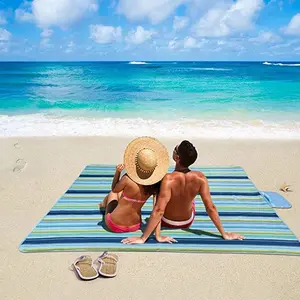 80"x60" Extra Large Beach Blanket, Waterproof Sandproof Outdoor Picnic Mat, Lightweight Foldable Portable Camping Travel Blanket for Family Park Beach Grass