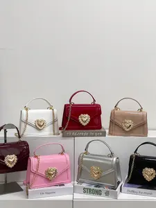 New Fashion Heart Rhinestone Small Square Bag, High-Quality Chain Shoulder Bag, Casual Commuter Crossbody Bag for All Seasons