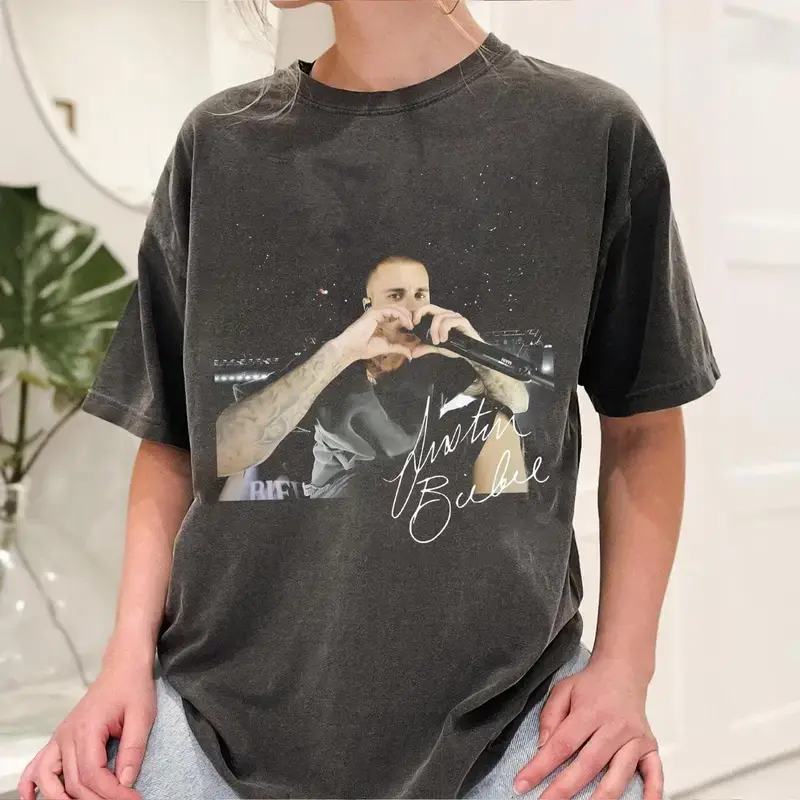 Bieber Heart Sign Vintage Shirt, Retro Music T-Shirt, Tour 2026 Tee