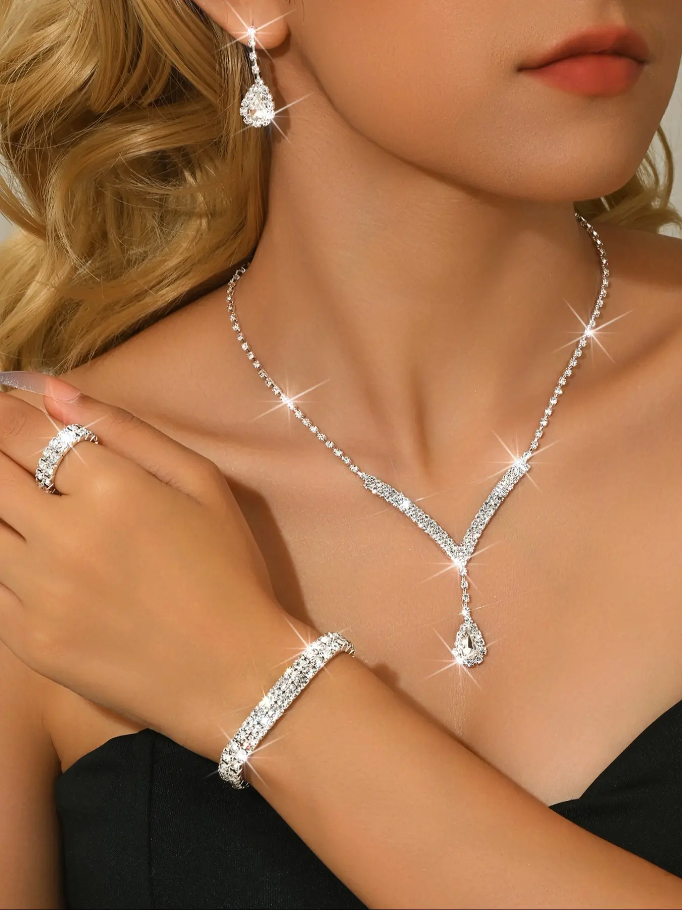 Luxurious 5-Piece Silver Color Water Drop Crystal Earrings Necklace Bracelet Ring Jewelry Set for Women Wedding Party Holiday Wear