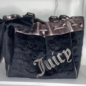 Juicy Couture Retro Daydreamer Handbag