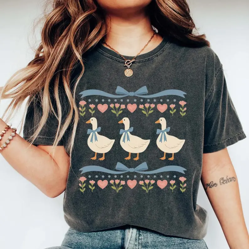 Comfort Colors Vintage 80s Goose Shirt, Funny Blue Ribbon Goose Tee, Retro Goose Graphic Shirt, Cute Farm Animal Tee, Cottagecore Gift Tee