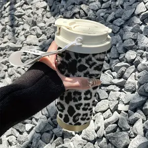 Leopard Print Coffee Thermos Cup, 530ML Stainless Steel Vacuum Insulated Travel Mug Tumbler with Straw and Lid, Office Outdoor Camping