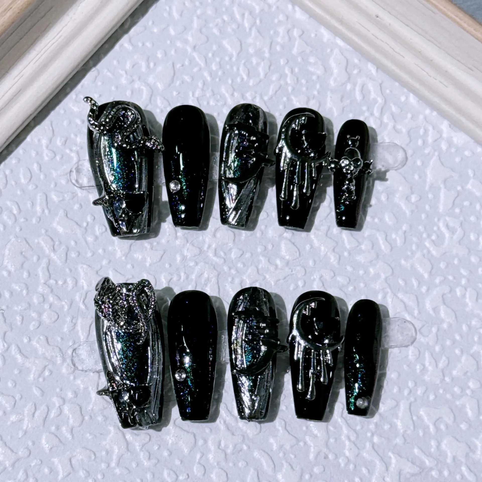 S69 Hand-worn nail Dark Cut female niche design Blue cat eyes removable fake nail nail patch finished  Press-On Nails, Fake Nail Patch, M Size