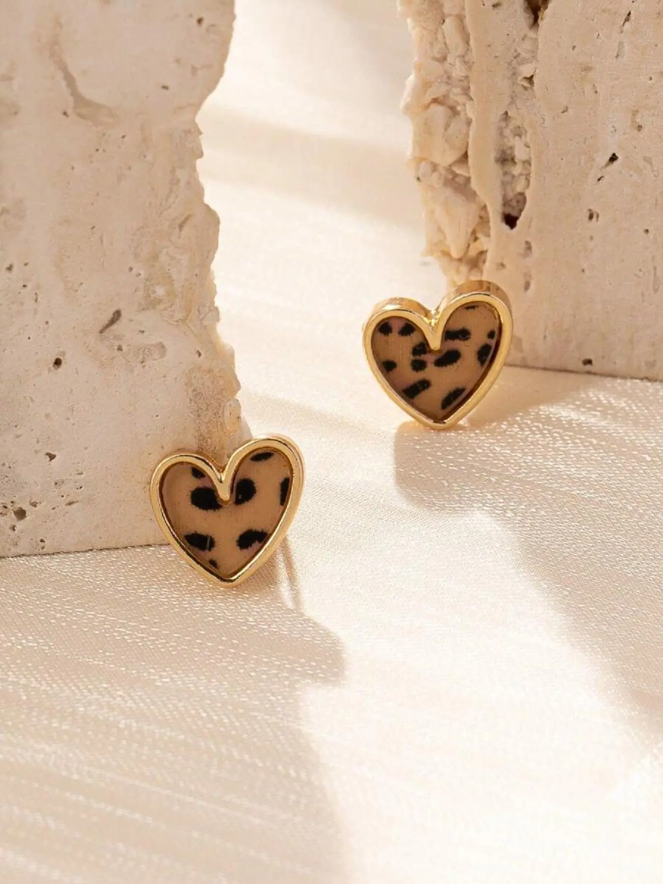 Fashion Leopard Pattern Heart Shaped Stud Earrings, Fashionable Earrings, Fashion Jewelry for Party, Daily Clothing Decor, Trendy All-match & Exquisite Jewelry for Birthday Gift, Casual Trendy Jewelry, Fashion Chic Accessories