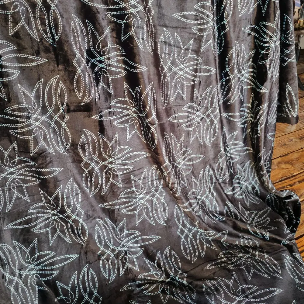 JEREZ Black Aztec  King oversized Blanket Microfiber