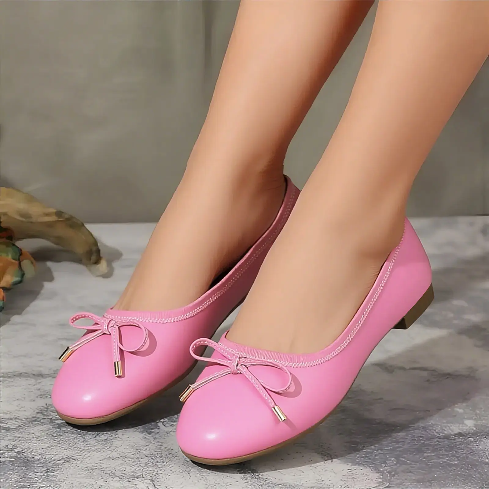 Women's Bow Ballet Flats, Classic Round Toe Slip-On Dress Shoes, Elegant Low Heel Flats for Work, Wedding and Everyday Wear