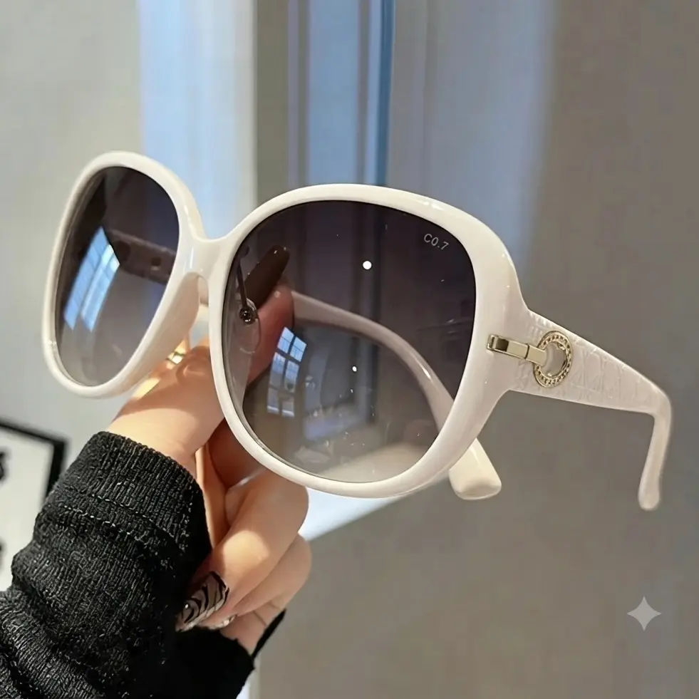 Trendy Retro Glasses for Women & Men, Fashion Accessories for Everyday Use & Outdoor Activities, Stylish Beach Eyewear, Trendy Frames Sunglasses