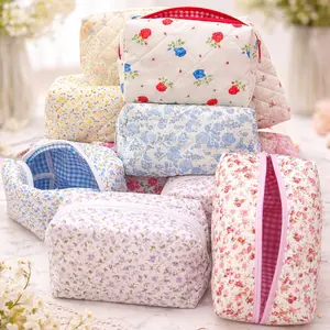 Floral Quilted Makeup Bag - Soft Padded Fabric, Vintage Style, Spacious Interior, Secure Zipper, Perfect for Travel & Daily Use