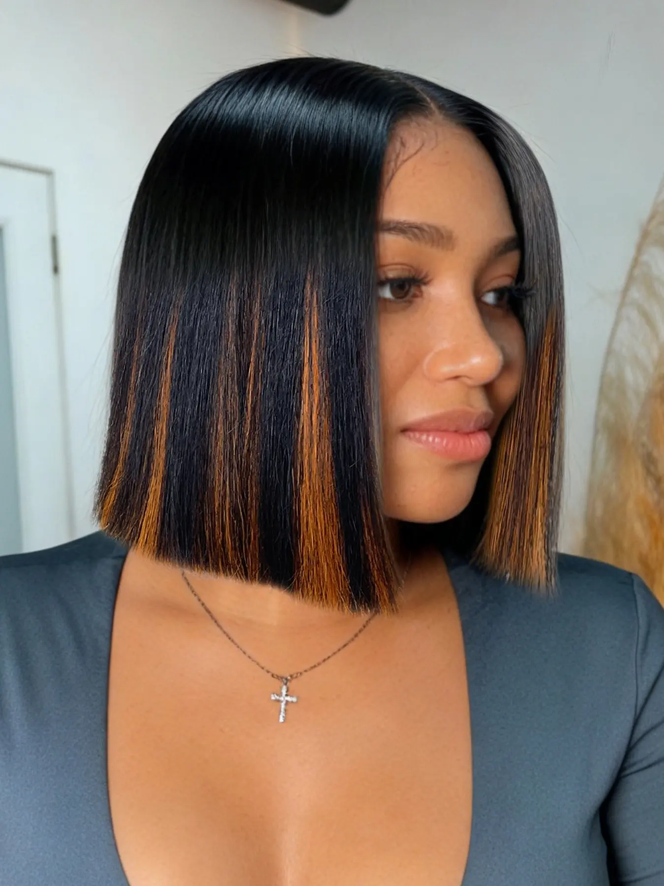 4x4 Lace double drawn Human Hair Bob Style Wig,10 Inch Short Bob Multiple Color Options- Easy To Wear, Adjustable Human Hair, Pre-Plucked Lace Hairline, Mixed Color Blunt Cut Straight Bob Wig For Women, Lace Straight Wigs