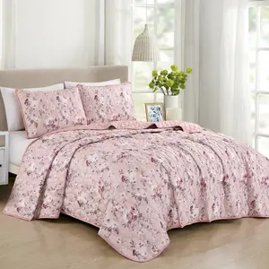 Elegant Pink Floral Print Bedspread Set for Queen & King Beds - Soft and Breathable Fabric, Perfect for Spring and Summer