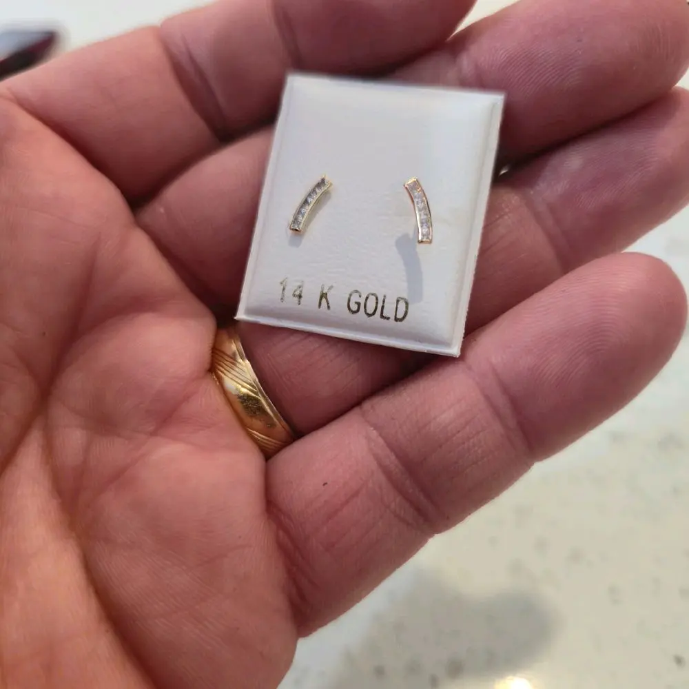 Aretes oro y zirconia