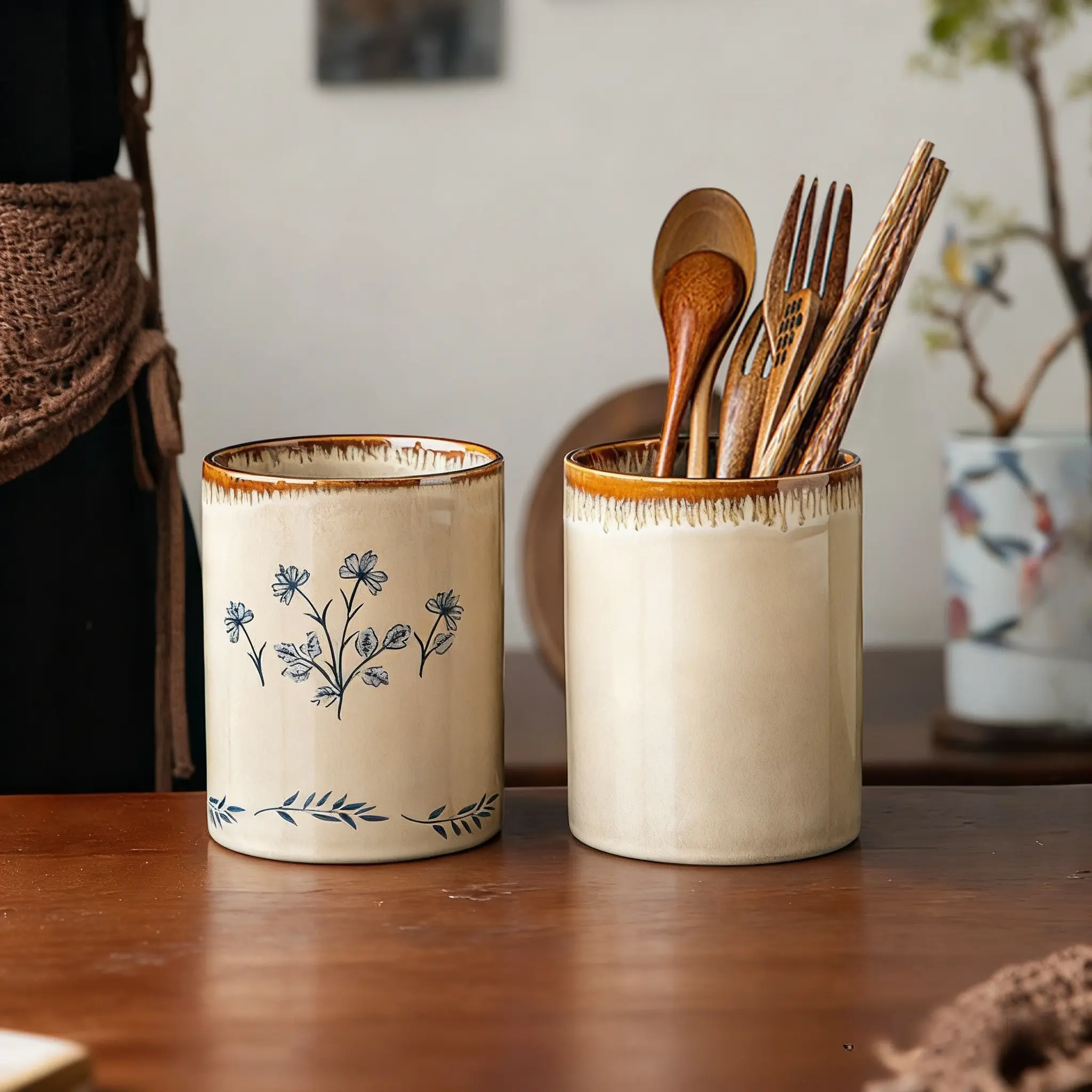 Hand-Painted Plant Pattern Ceramic Utensil Holder, Knife Fork Spoon Organizer, Vase, Makeup Brush Storage, Home Decor Item, Floral, Kitchen Containers, Kitchen Organization
