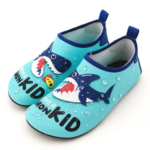 Little Kids Boy's Barefoot Water Shoes Cartoon Shark Print Quick Dry Lightweight Soft Water Socks for Summer Outdoor Pool Beach Swimming Surfing Fishing Aqua Socks Outdoor Pool Surfing Fishing Girl's Pink Blue Children Toddler