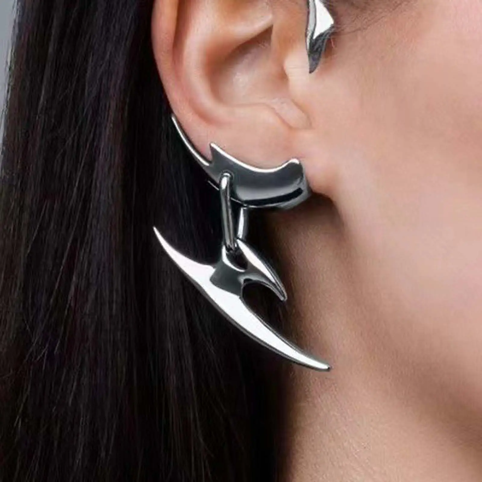 Women's Silver Non-Pierced Ear Cuff - Asymmetrical Irregular Single Clip-On Earring, Metal Jewelry with Artificial Gemstone for Adults' Hip-Hop-Inspired Ensembles, Ear Cuffs Non Piercing, Clip On Earrings
