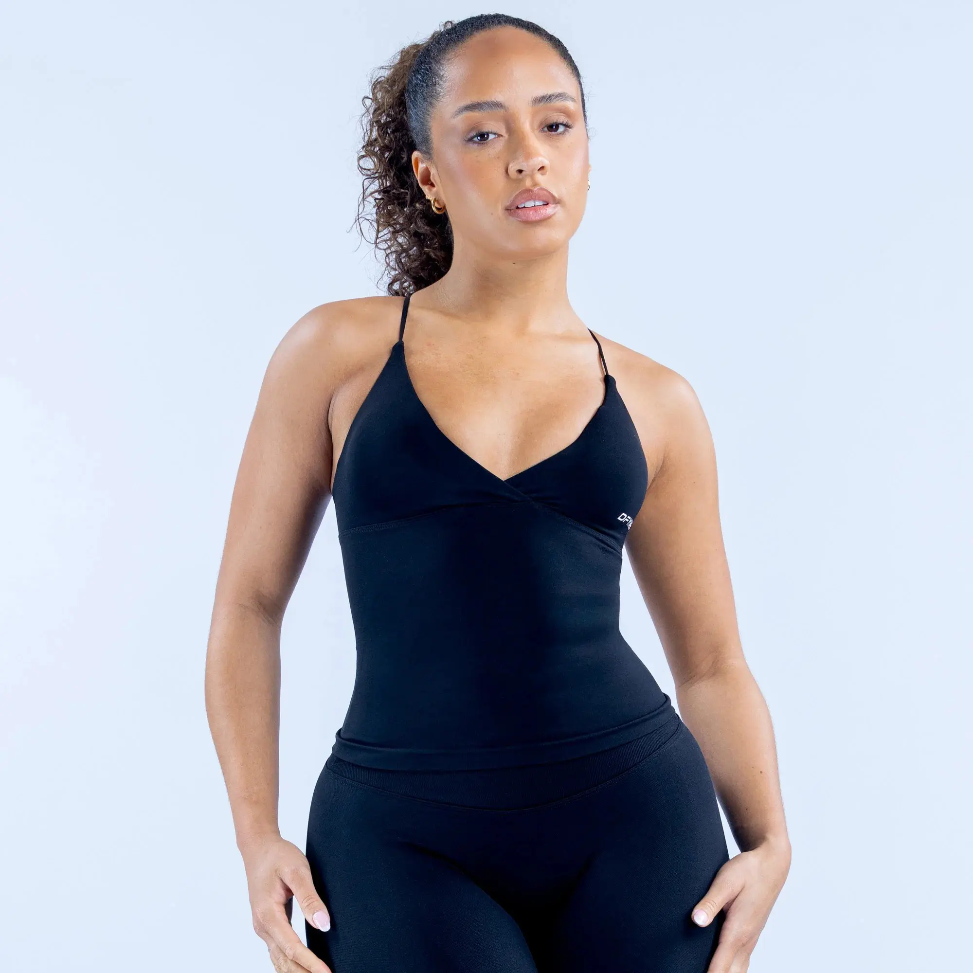 <FULL LOGO> DFYNE Vision Twist Front Longline Top - Women Casual Active Longline Top Workout Yoga Wear