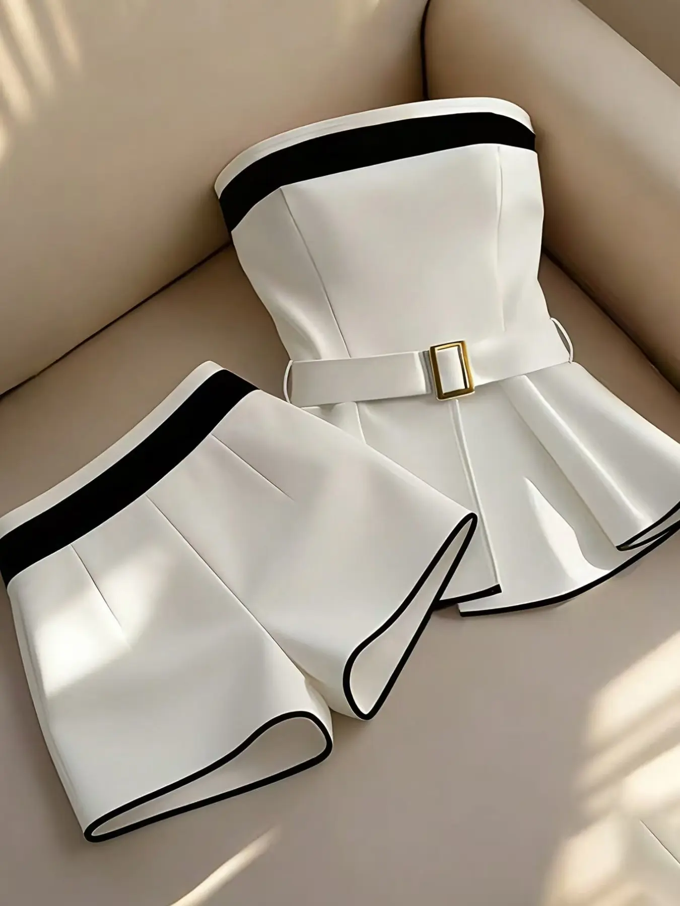 Women's Elegant Colorblock Top & Skinny Shorts Set, Perfect for Evening Date, Office and Daily Wear, Stylish and Comfortable Womenswear