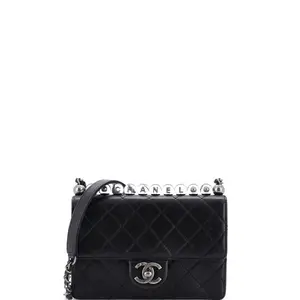 Pre-owned CHANEL Leather Shoulder Bags Chic Pearls Flap Bag Quilted Goatskin with Acrylic Beads Small by Rebag