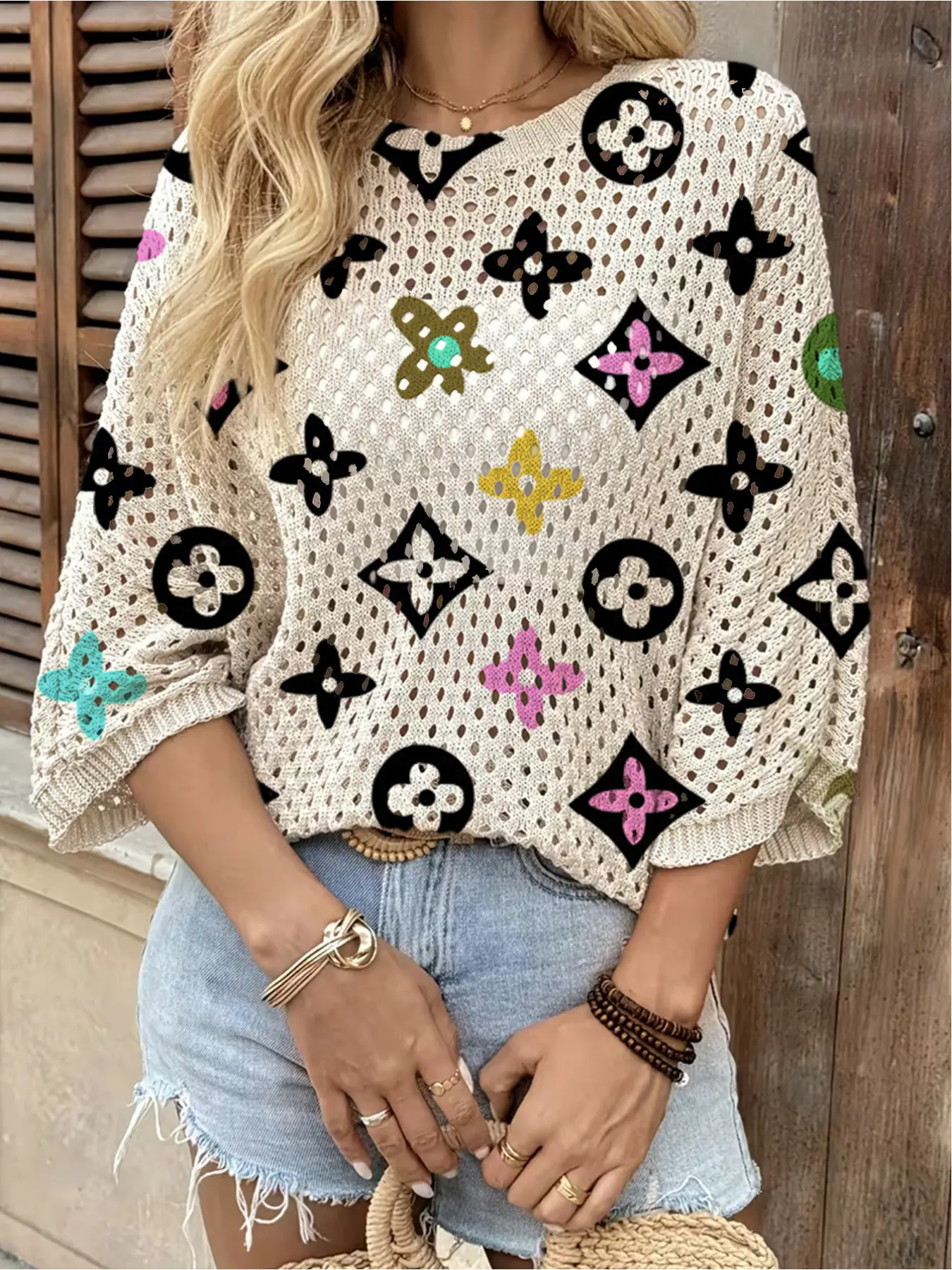 Spring and Summer Women's 3/4 Sleeve Geometric Print Knit Blouse, Round Neck Hollow Loose Batwing-Sleeve Design, Boho Resort-Inspired for Seaside Getaways, Perfect for Holiday Outings, Casual Yet Elegant for Commuting