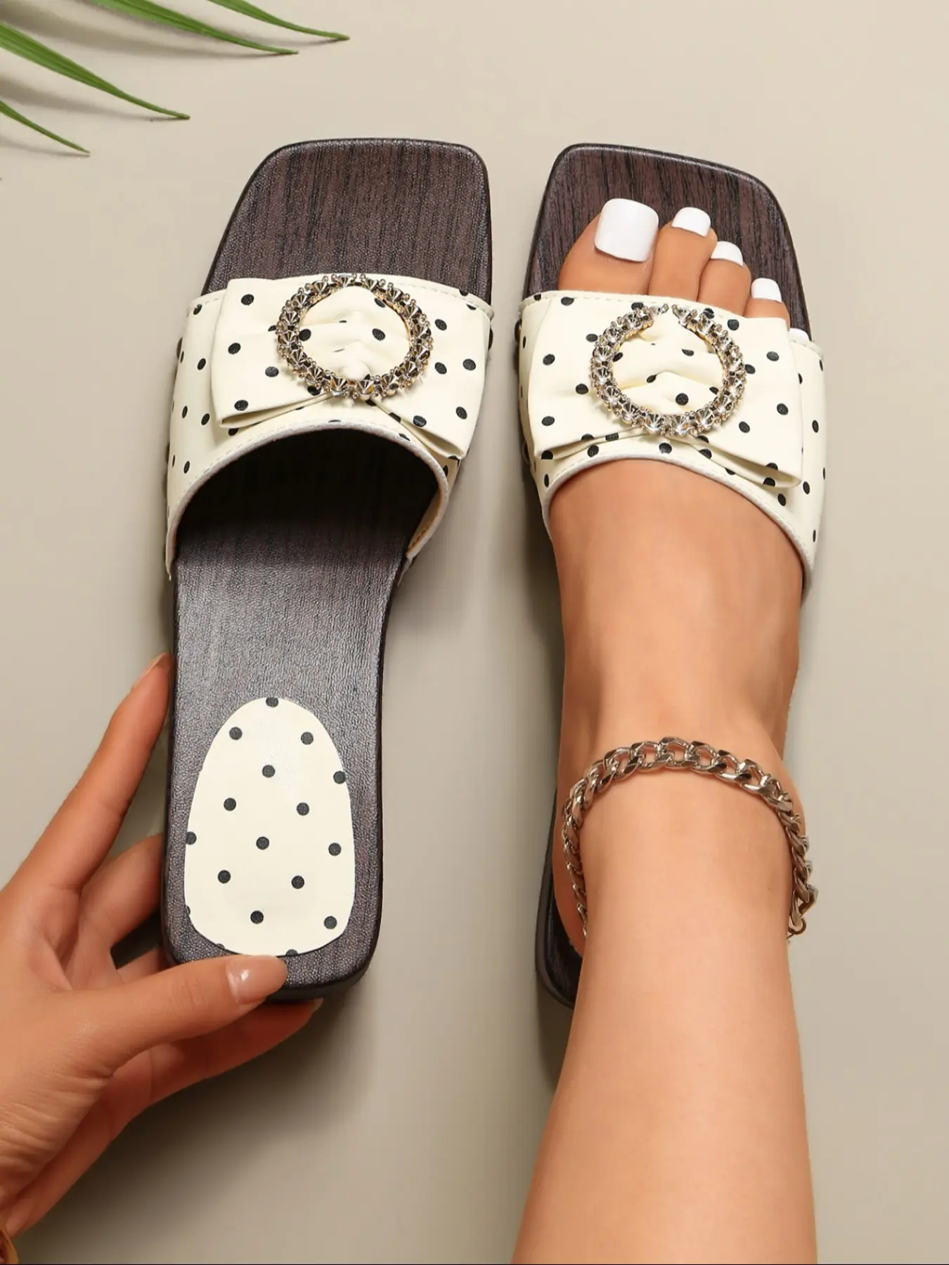 Fashion Korean Style Polka Dot Metal Buckle Sandals, Retro Wooden Clog Heeled Thick Sole, Summer Outdoor High Heel Slippers, Mother's Day Gift