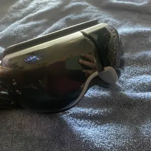 Product Review of RENPHO Eyeris 1 Eye Massager with Heat, Valentines Day Gift Choice for Man Women Smart Comfort Eye Mask with Bluetooth Music, Birthday Gift from L**4