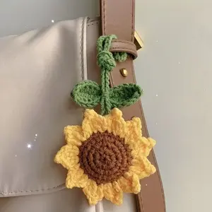 Handmade Sunflower Keychain, Vibrant Yarn Flower with Leaves, Durable Fabric Material, Perfect Gift Idea, Bag Decoration, Keychain for Bags