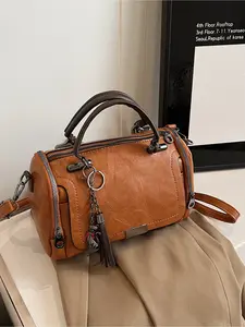 British Style Boston Crossbody Bag with Fringe Detail Fringe Hobo Bag Perfect for Daily Commute Dating and Outings