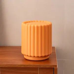 New Desktop Trash Can, Home Kitchen Trash Bin, Large Opening Press Lid Small Sunflower Storage Bin, Mini Household Waste Paper Basket, Multiple Colors, Plastic Material