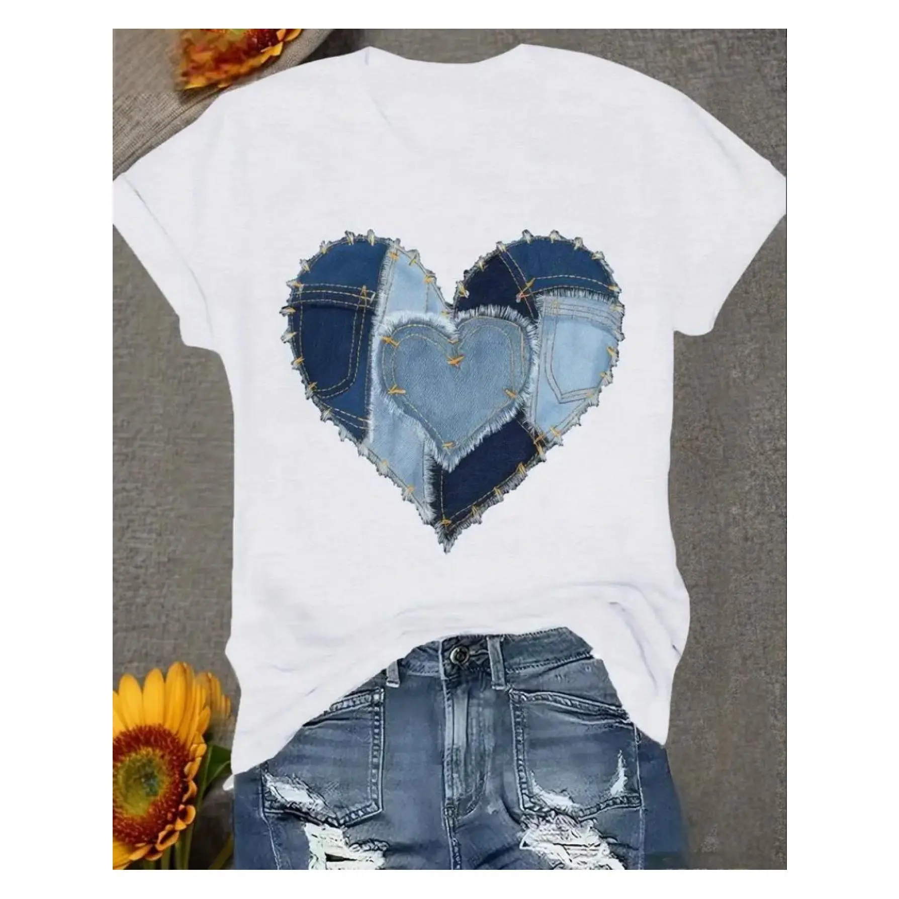 Women's Heart Denim Print Crew Neck T-Shirt - Casual Lightweight Short-Sleeve Fitted Top for Spring Summer, Women's T Shirts, Machine Washable, Do Not Tumble Dry, Heart Print