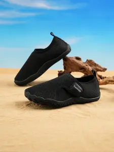 Unisex Kids Solid Color Quick-Dry Water Shoes, Anti-Slip Letter Pattern, Ideal for Surfing, Swimming, Pool Walks, Diving, Kayaking, Rafting, Sport Shoes