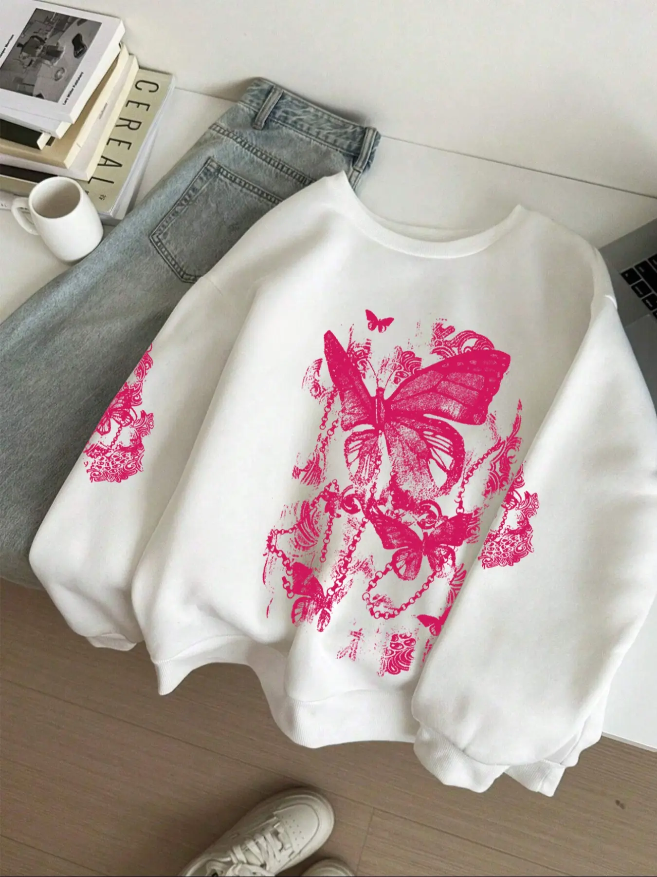 Women's Round Neck Sweatshirt, Creative Butterfly Pattern, Fall & Winter Loose Fit Oversized Pullover, Casual Daily Wear