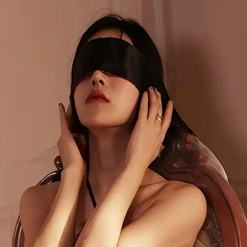 Women’s 2 Pack Satin Silk Sleep Eye Mask, Soft Tie Light Block Blindfold Lightweight Smooth Fabric Cover for Night Rest Plane Travel, Waterproof LED Glow In Dark Pumpkin Skull Party Rings Red Black Halloween Cosplay Accessory