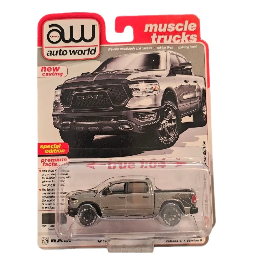 Auto World Muscle Trucks – RAM 1500 Laramie Crew Cab (Special Edition)