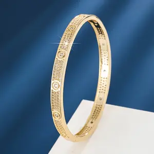 Elegant Minimalist Round Print Bangle with Sparkling Cubic Zirconia - Perfect for Women's Fashion & Gifts