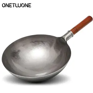 Hand Hammered Wok,traditional Iron Wok No Coating Wooden Handle Non-stick Pan Kitchen Cookware
