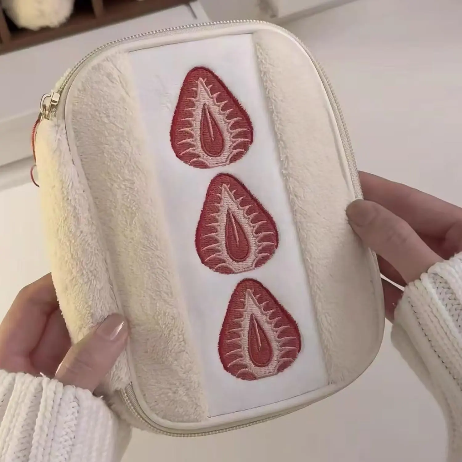 F Furry Embroidered Strawberry Pencil Case, Exquisitive Makeup Bag with High Appearance Quality, Suitable for Students, Large Capacity for Pencils and Stationery, School Supplies