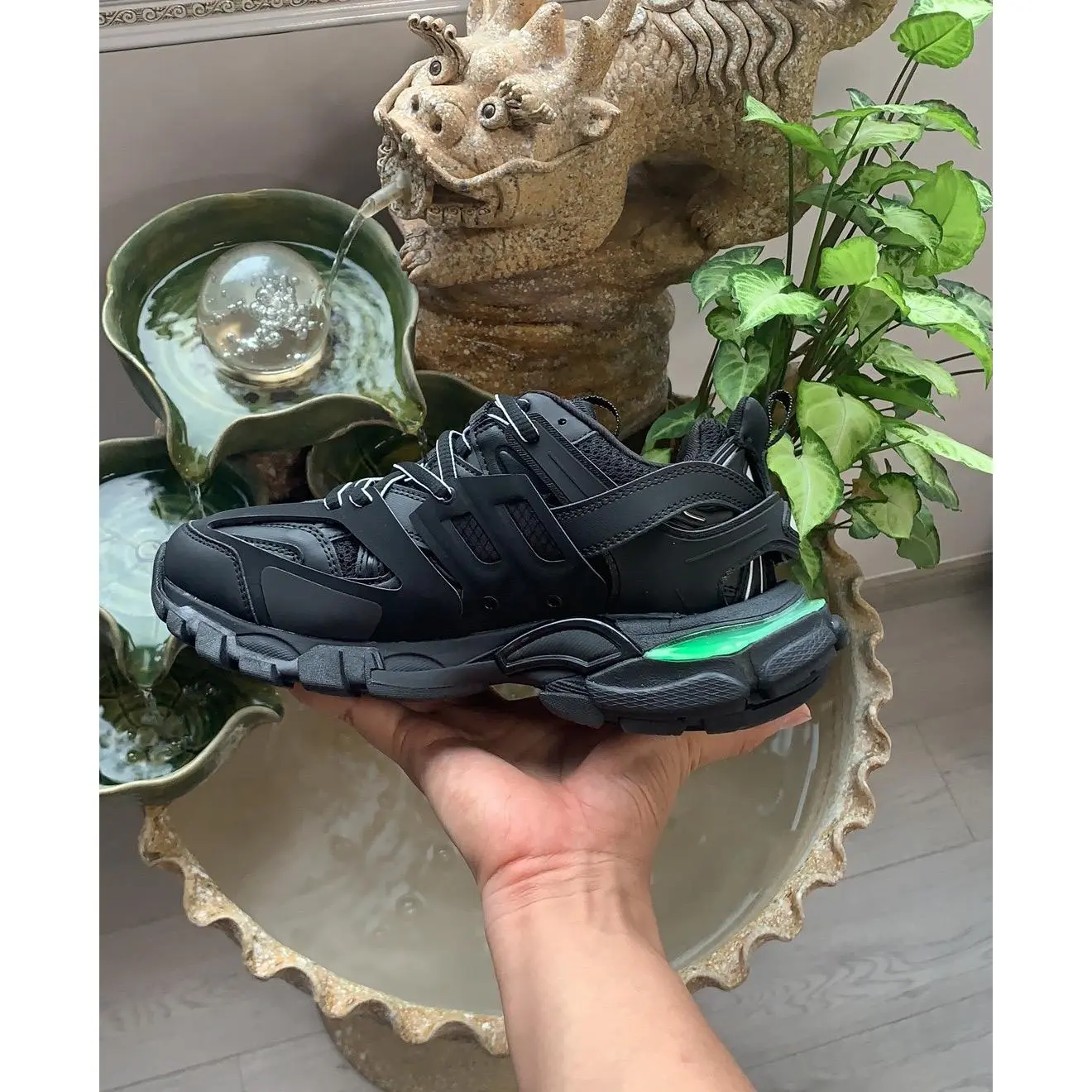 Dad shoes Sneakers Couple Sneakers Casual Shoes Breathable track Plat Dad Shoes with LED